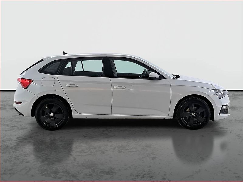 Škoda Scala (2019) 1.6 TDI, Tempomat - fotka 6 z 17