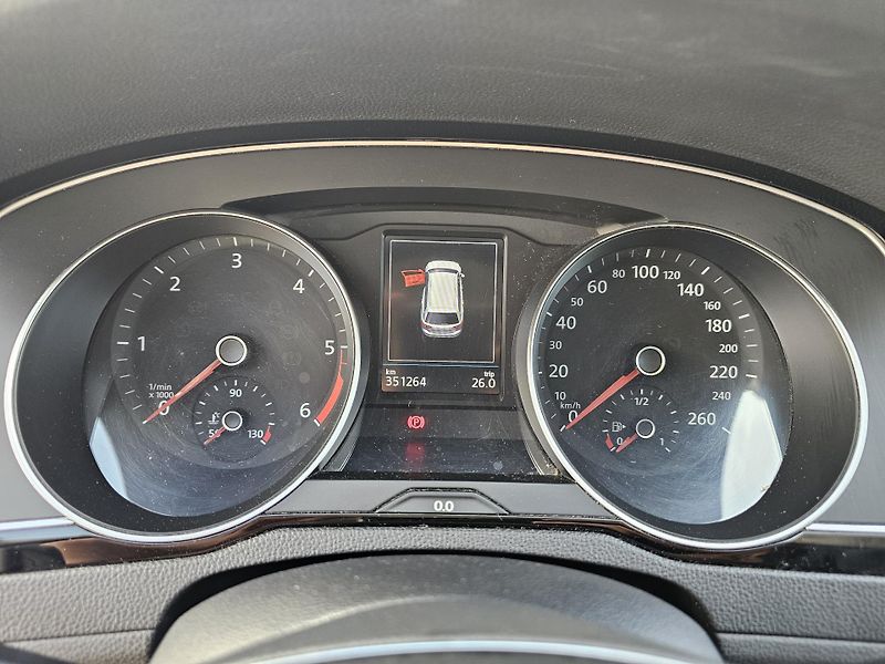 Volkswagen Passat Variant (2018) 1.6TDI  TAŽNÉ, FULL LED - fotka 11 z 16