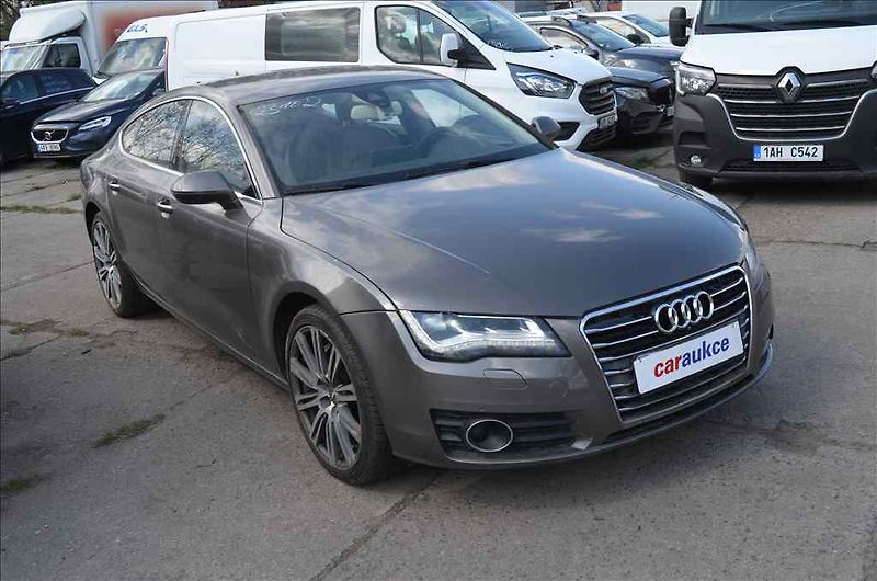 Audi A7 (2011) SPORTBACK 3,0 TFSI QUATTRO - fotka 3 z 27