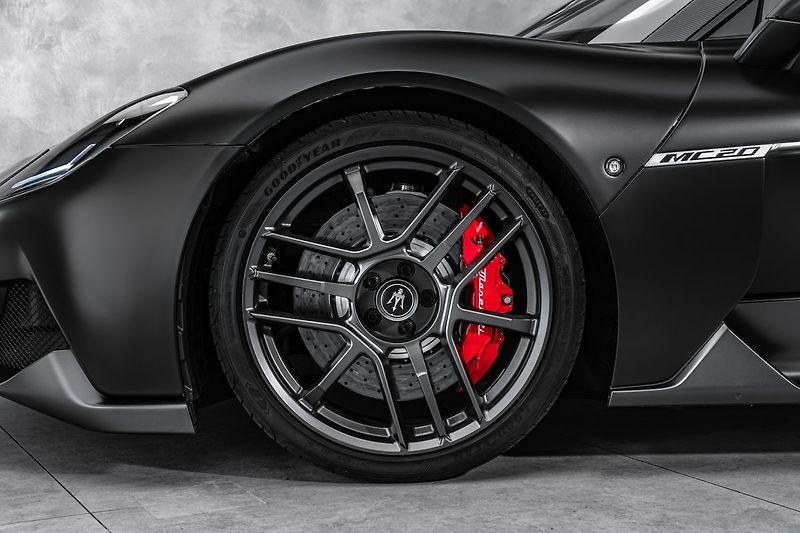Maserati MC20 Lift, kamera, PPF, ZÁRUKA - fotka 2 z 25