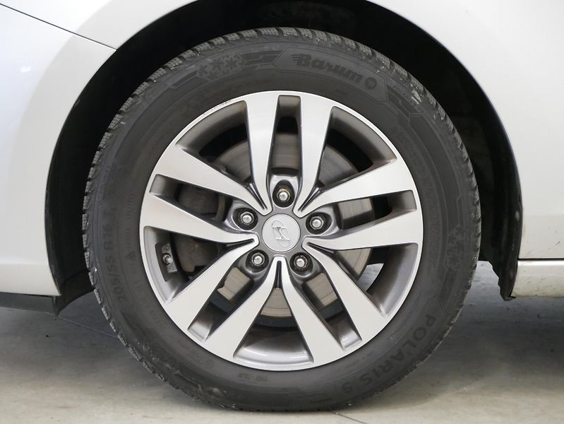 Hyundai i30 - fotka 10 z 28