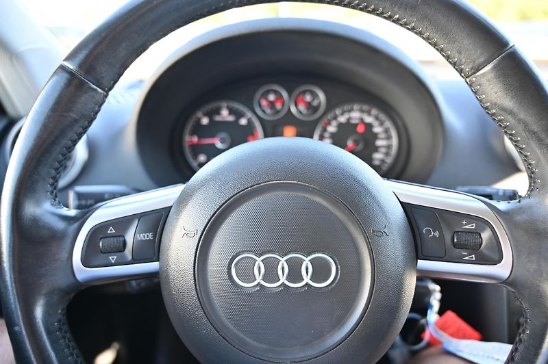 Audi A3 Sportback 2.0TDI 103KW 1/2010 - fotka 17 z 41