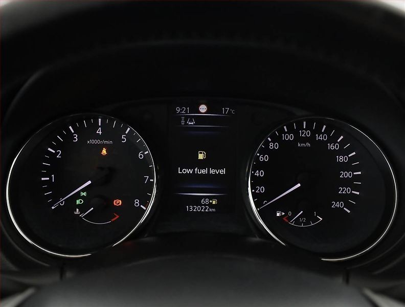 Nissan Qashqai (2014) 1.2 DIG-T, Serv.kniha, Navi - fotka 9 z 16