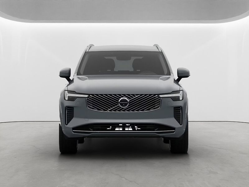 Volvo XC90 (2026) PLUS B5, vzduch.odpr., B&W, ma - fotka 2 z 11