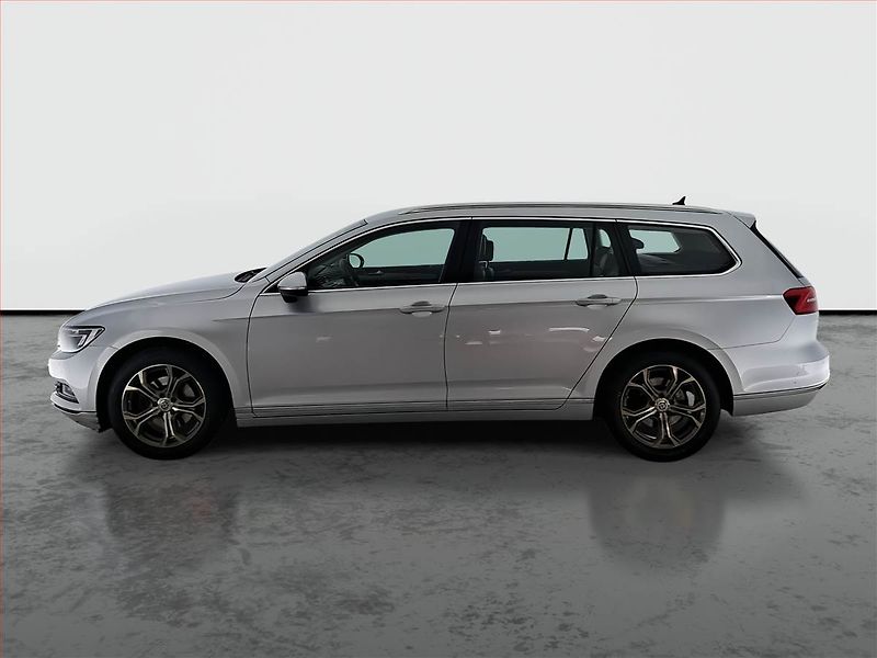 Volkswagen Passat (2015) Highline 2.0 TDI, Navi - fotka 3 z 20