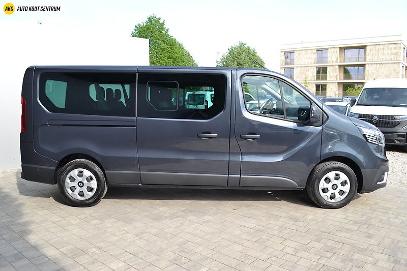 Renault Trafic L2 Equilibre Blue dCi 150 EDC - fotka 4 z 46