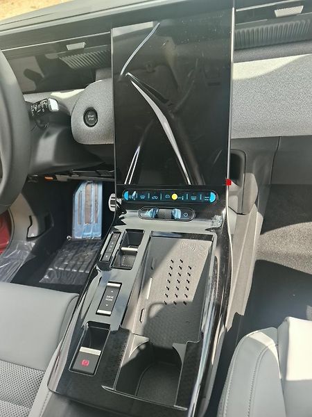 Citroën C5 Aircross (2026) MAX PLUG-IN HYBRID 195K AUT. - fotka 24 z 35