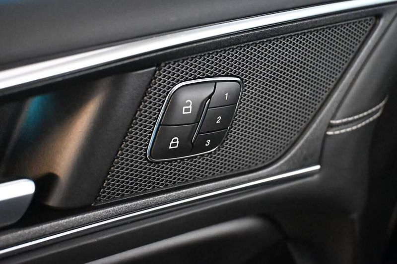 Ford S-MAX (2022) 2.5 VIGNALE 7 Míst LED ACC Taž - fotka 17 z 46