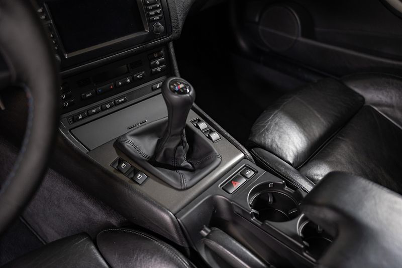 BMW M3 (2002) E46 MANUÁL, EU, Harman Kardon  - fotka 19 z 28