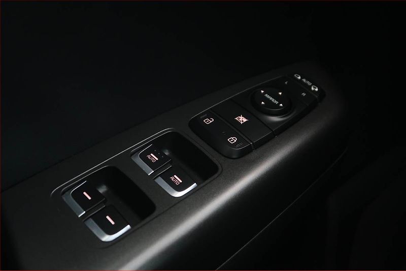 Kia Sportage (2018) 1.6 GDI, ČR,1.maj, Serv.kniha - fotka 16 z 18