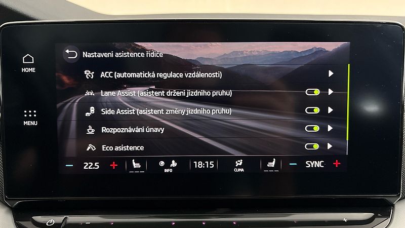 Škoda Octavia 1.5 TSI Style Combi - fotka 25 z 29