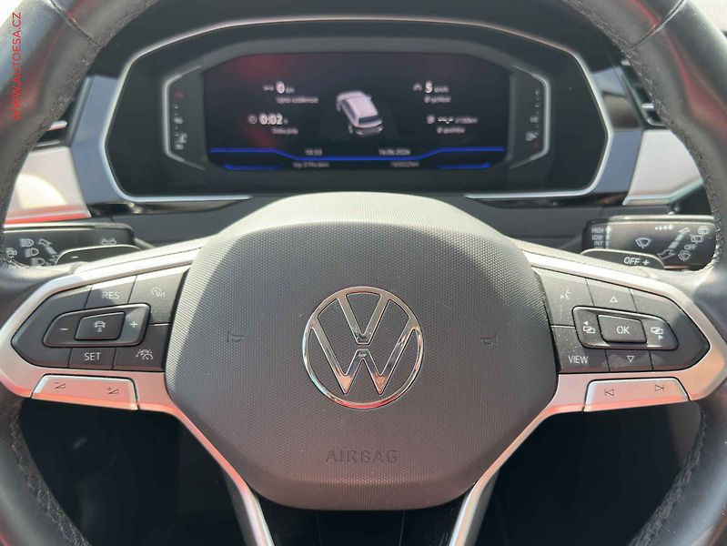 Volkswagen Passat (2022) 2.0 TSi, 2.maj,ČR, DSG, LED - fotka 13 z 22