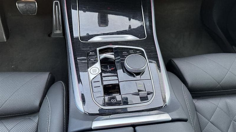 BMW X5 xDrive30d - fotka 13 z 15