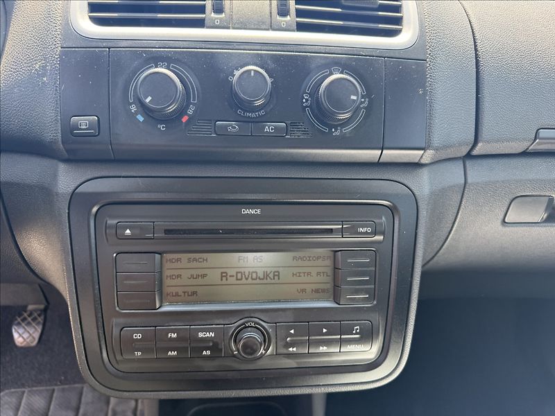 Škoda Fabia 1,4 i 16v Klima, po STK - fotka 16 z 28