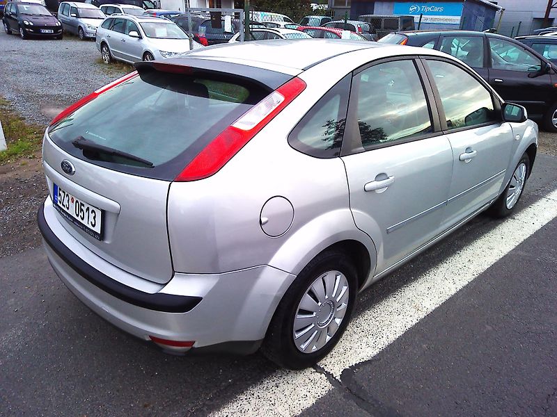 Ford Focus 1.6i,74 kW, automat!, nová STK - fotka 5 z 24