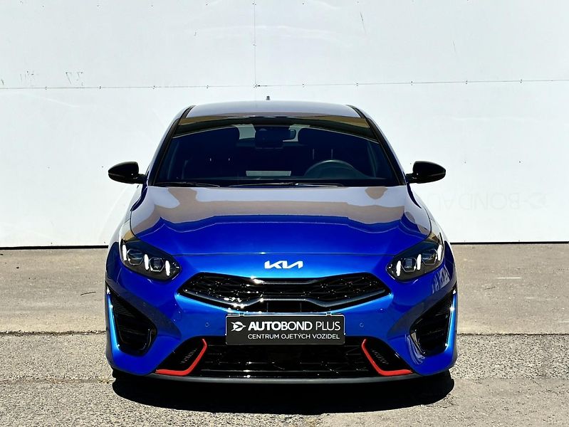 Kia ProCeed 1.6 T-GDI 150kW 7DCT GT - fotka 4 z 22