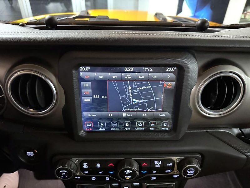 Jeep Wrangler (2018) Unlimited 3,6 V6 4x4 284k AT8 - fotka 13 z 26