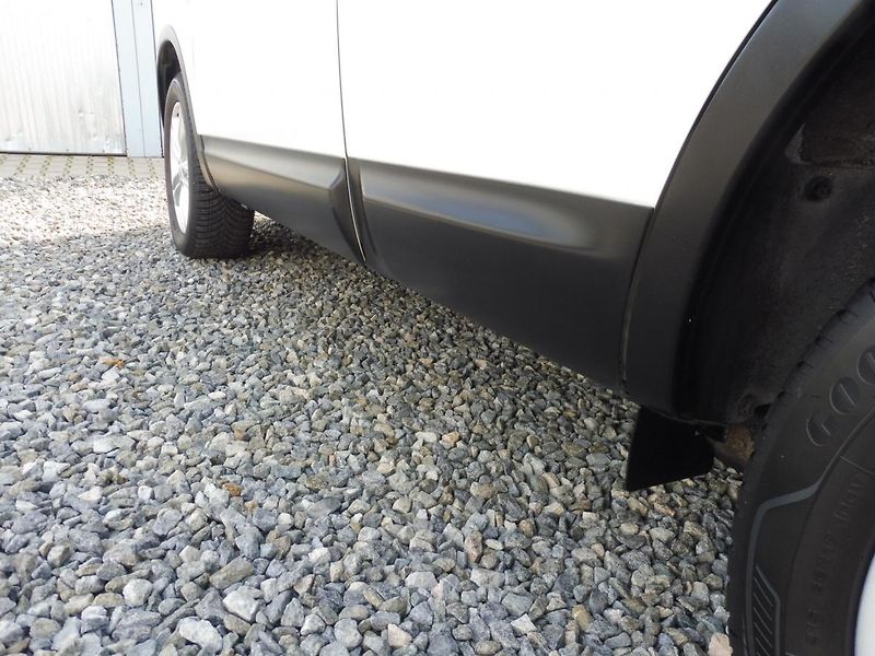 Nissan Qashqai 1.5DCi 110PS NAVI STK TOP STAV - fotka 32 z 189