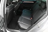 Volkswagen Passat 2,0 TDI 147kW DSG Elegance Zár - náhled 12