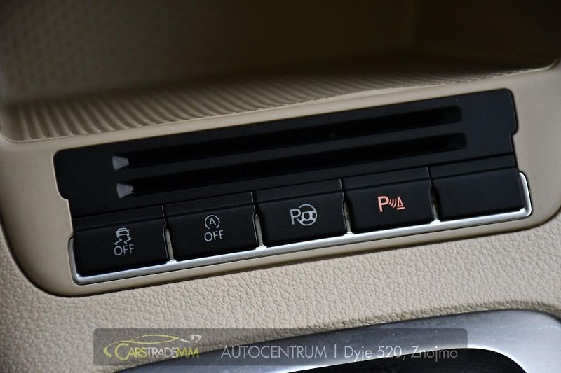 Volkswagen Tiguan 2.0TDi 103kW PANO TAŽNÉ - fotka 36 z 54