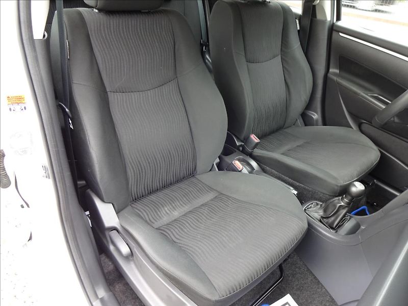 Suzuki Swift 1.2i16V NOVÉ ROZVODY - fotka 28 z 47