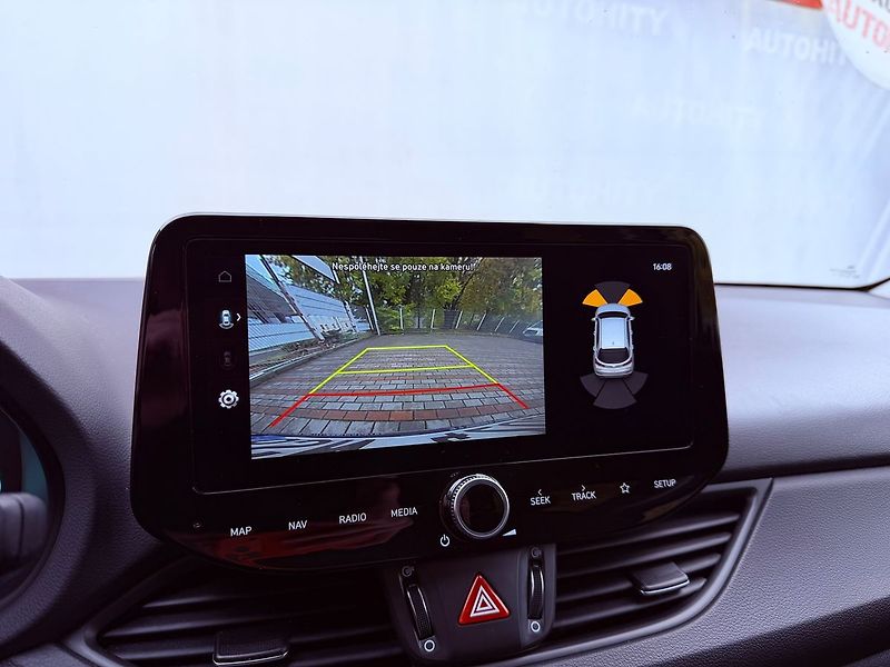 Hyundai i30 1.5 DPi CVVT Comfort, ČR - fotka 19 z 29