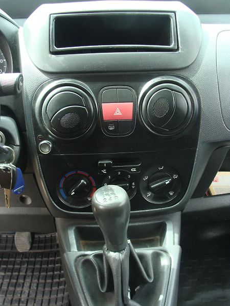 Citroën Nemo 1.4i, 54 kW, střešní nosič - fotka 15 z 21