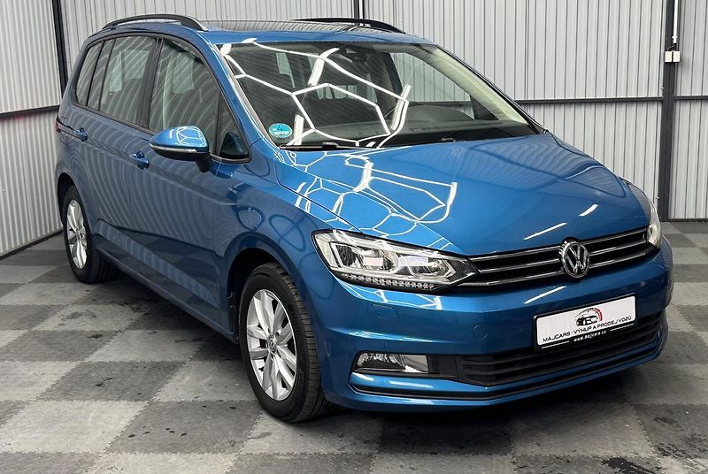 Volkswagen Touran (2016) 2.0TDI 110KW - fotka 1 z 25
