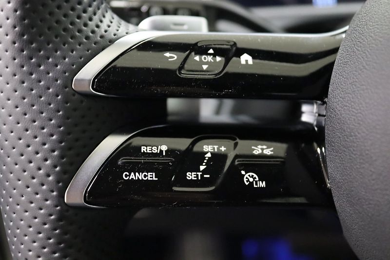 Mercedes-Benz Třídy E 220d 4M AMG Burm NezTop - fotka 16 z 24