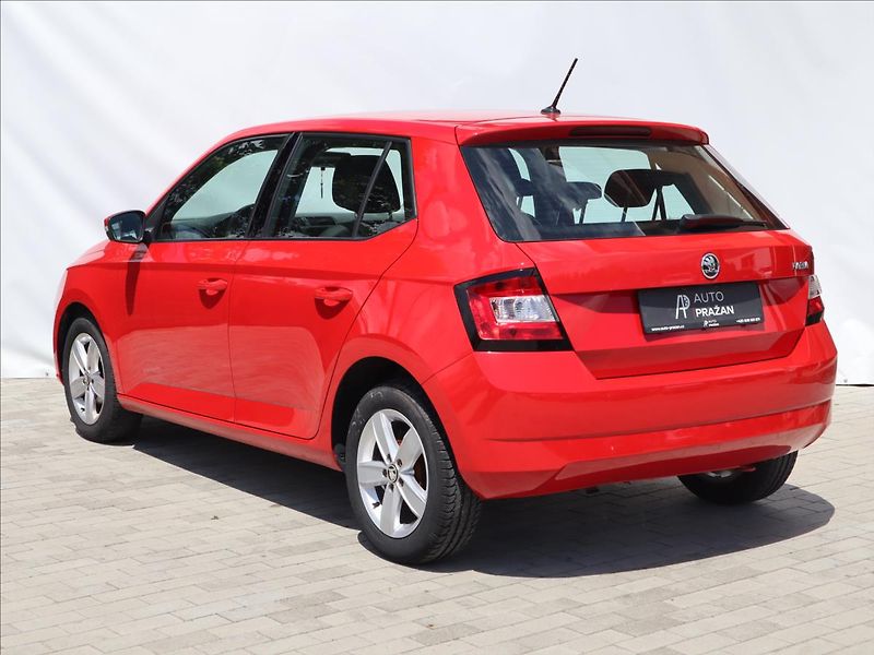 Škoda Fabia 1,0 MPI Active, Klima - fotka 4 z 35