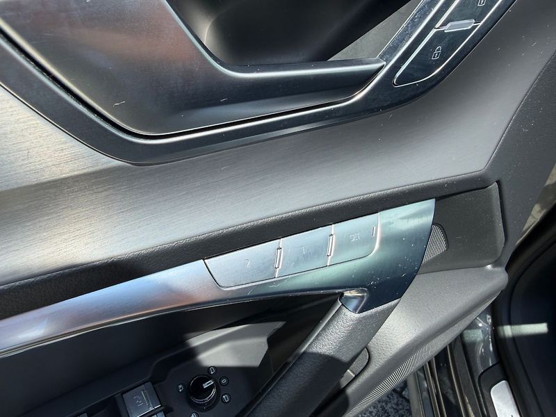 Audi A7 S-line  45TFSI 195kW - fotka 8 z 30