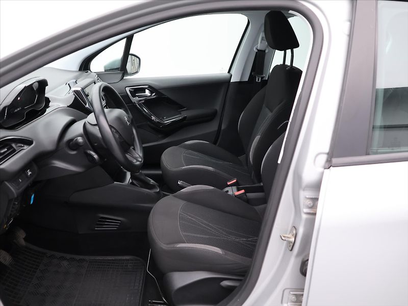 Peugeot 208 1,2 PT 60kW Klima CZ LPG - fotka 10 z 26
