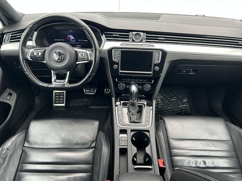 Volkswagen Passat Highline R-line DSG 4MOTION 2, - fotka 11 z 28
