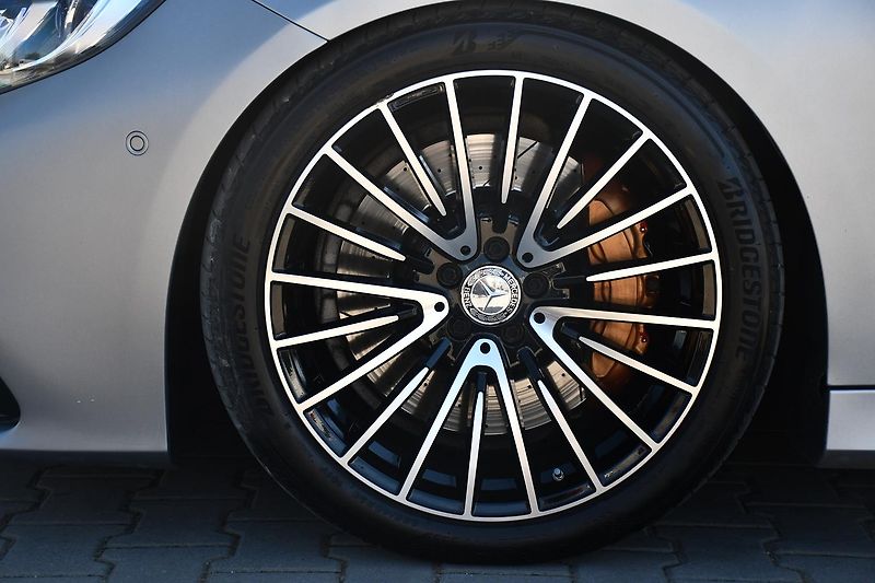 Mercedes-Benz Třídy S 63 AMG 4MATIC TOP VÝBAVA - fotka 31 z 49
