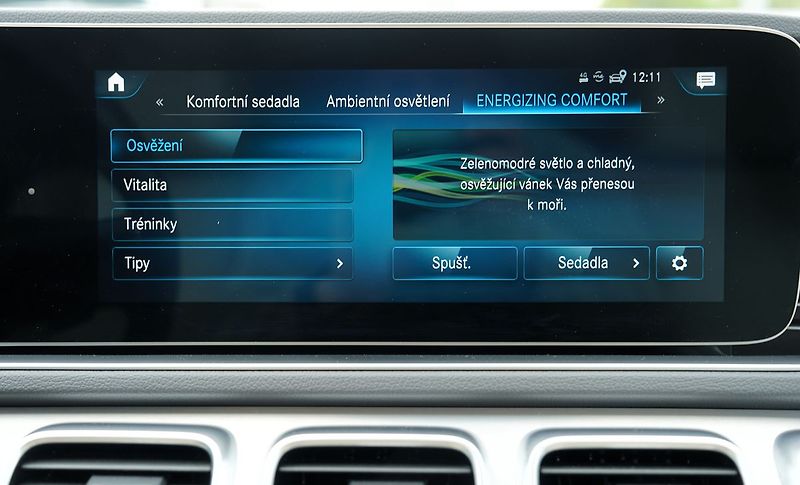 Mercedes-Benz GLE 350d 4Matic AMG/275 PS/ČR - fotka 45 z 49