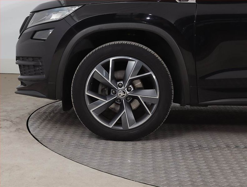 Škoda Kodiaq (2020) Sportline 1.5 TSI - fotka 15 z 20