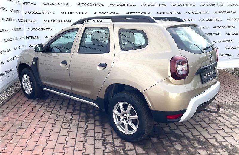Dacia Duster 1,6 i,,84kW,serv.hist.,STK 1/2 - fotka 6 z 19