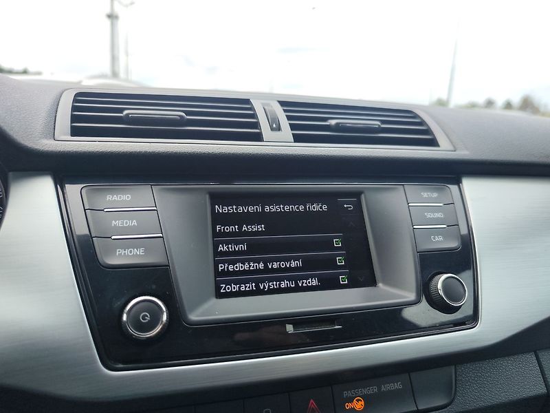 Škoda Fabia 1.2 TSI/66kW Ambition - fotka 15 z 26