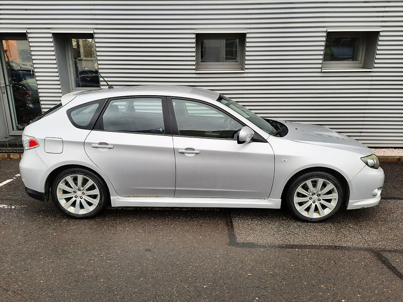 Subaru Impreza (2008) 2,5i-T WRX - fotka 22 z 28