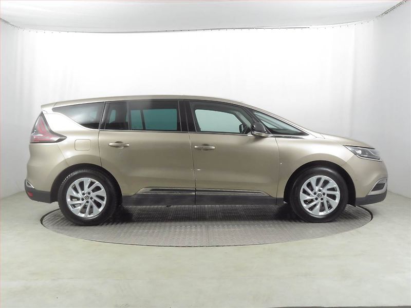 Renault Espace (2015) 1.6 dCi, Automat, 7 míst, Navi - fotka 6 z 29