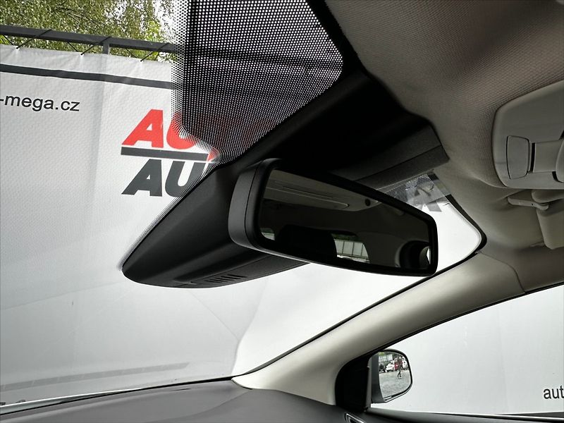Ford Focus 2,0 TDCi 85kW AUTOMAT - fotka 35 z 39