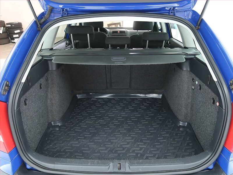 Škoda Octavia (2007) 1.9 TDI, servisované - fotka 13 z 16