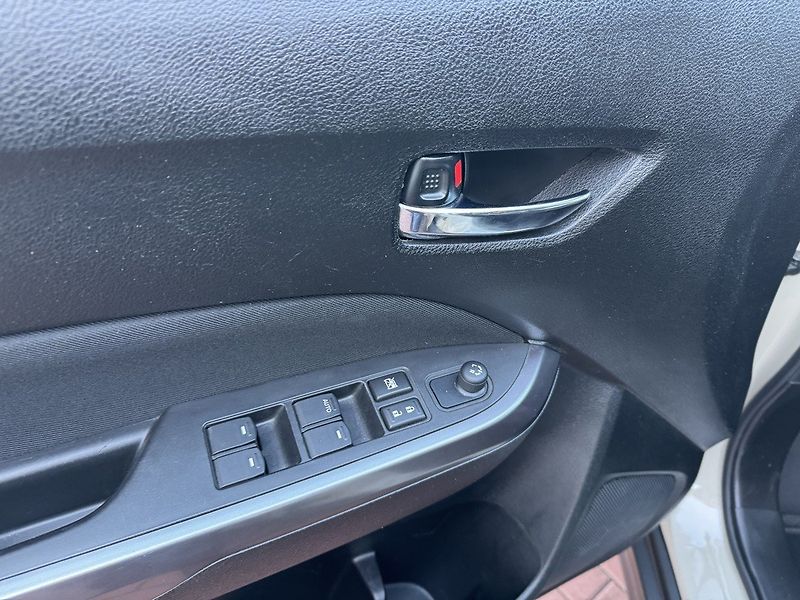 Suzuki Vitara (2021) 1.4i BoosterJet Allgrip LED - fotka 26 z 48
