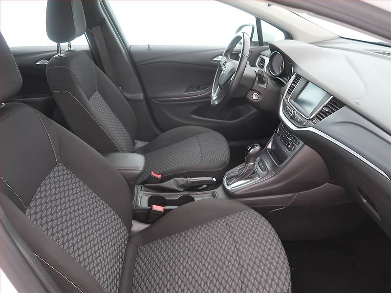 Opel Astra (2016) 1.6 CDTI, Automat, Serv.kniha - fotka 9 z 15
