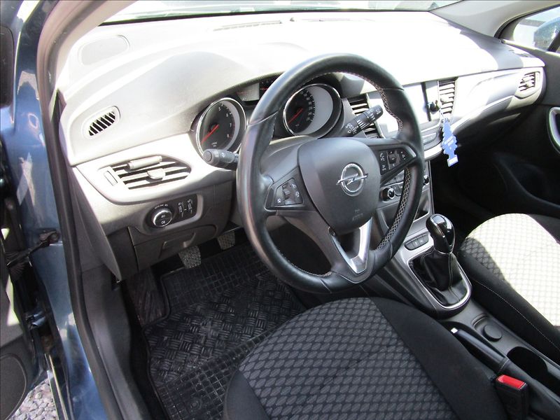 Opel Astra 1.4 Turbo Enjoy, 2. maj. - fotka 10 z 38