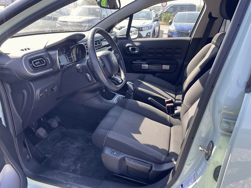 Citroën C3 (2017) 1.2 PureTech,Feel,60kW,1.Maj,Č - fotka 11 z 35