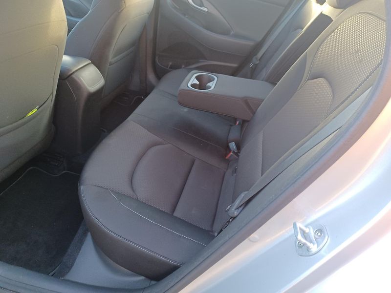 Hyundai i30 1.0 T-GDI 88kW Čr - fotka 15 z 18