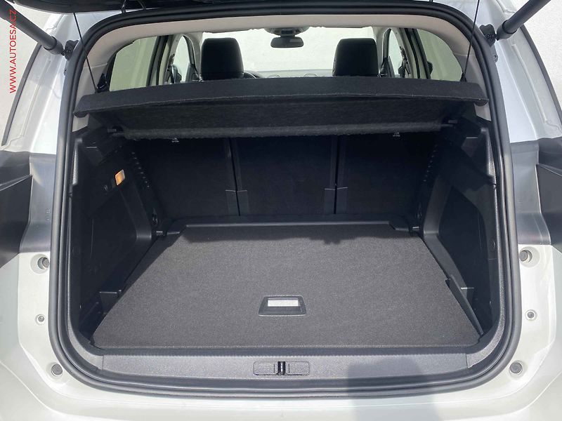 Citroën C5 Aircross (2019) 1.6 PT, Shine, AT, LED, panor - fotka 7 z 19
