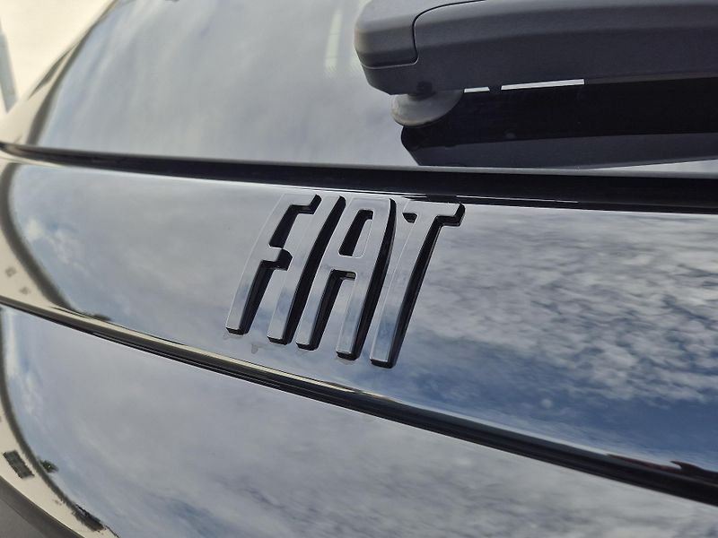 Fiat 600 (2026) 1.2 Sport Turbo Hybrid 145k eD - fotka 5 z 8