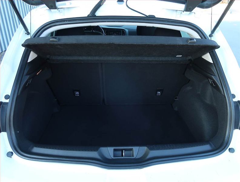 Renault Mégane (2020) 1.3 TCe, Tempomat - fotka 13 z 17